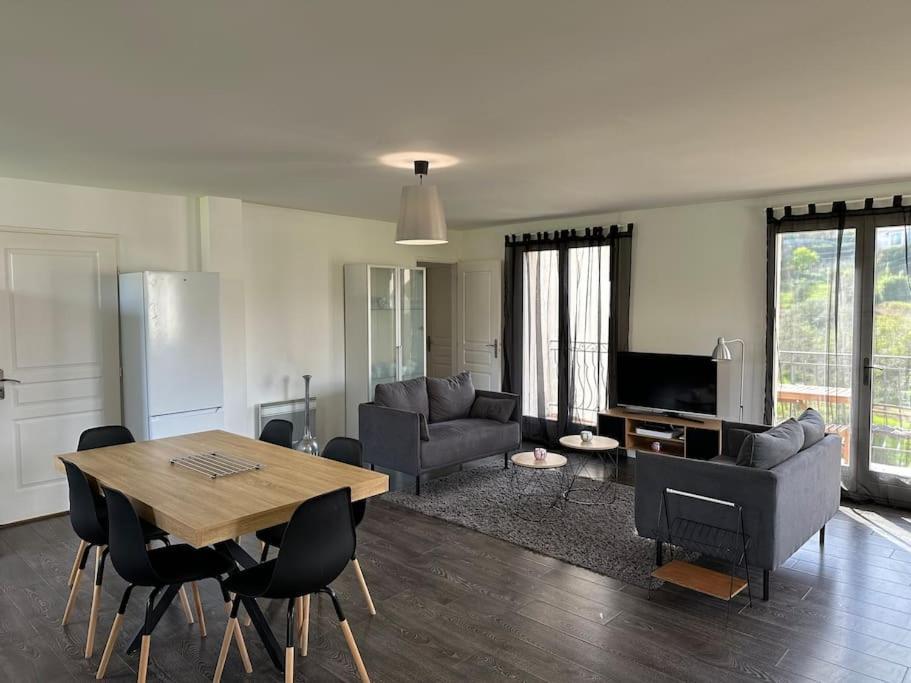 Villa Constance 3 Antibes - Spacieux Logement En Dernier Etage Екстер'єр фото