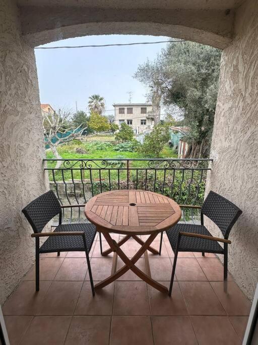 Villa Constance 3 Antibes - Spacieux Logement En Dernier Etage Екстер'єр фото